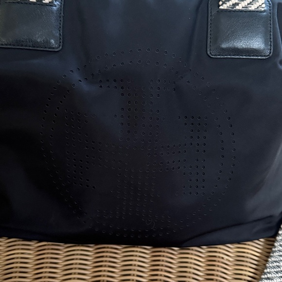 Tory Burch Stylish Black and White Women's Bag - Picture 3 of 9